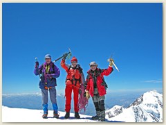 23.2 Geschafft - kein Achttausender, nur 4554 m, auf der Signalkuppe oder Punta Gnifetti. Adrian, Klaus und ich