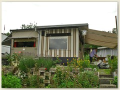 05_Wohnwagen mit Vorzelt