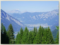 14 Chur, links Felsberg, im Hintergrund die Schesaplana